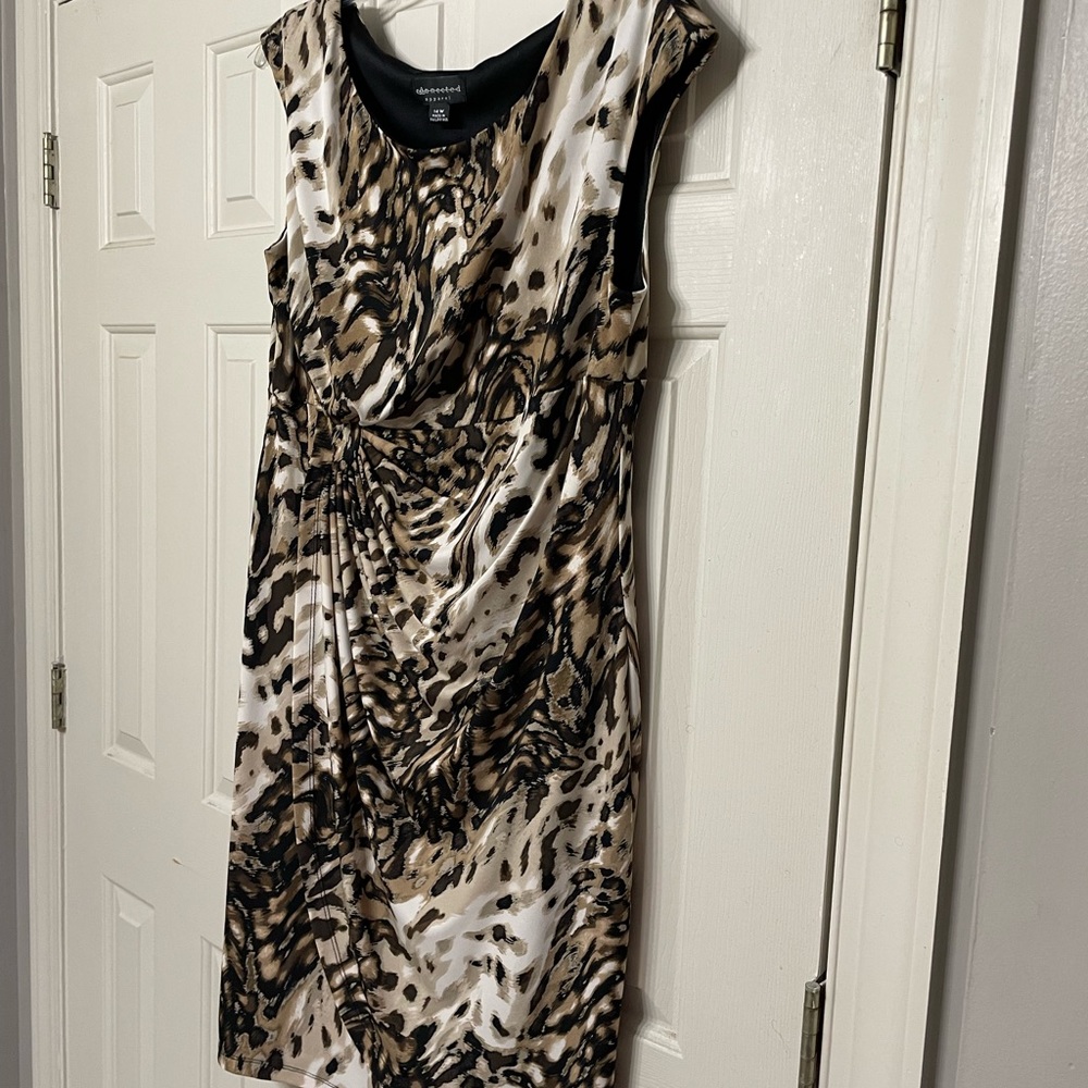 Women’s brown printed dress in size 14 W.
